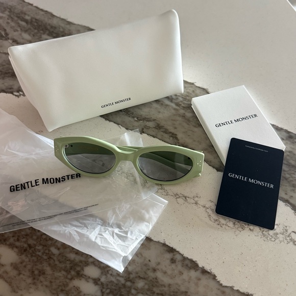 GENTLE MONSTER Accessories - GENTLE MONSTER Sage Green Sunglasses